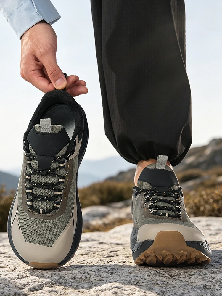 Men Sneakers Trail Running Shoes Breathable Mesh Chunky Sole Lace Up Outdoor Athletic Footwear Casual Walking Shoes