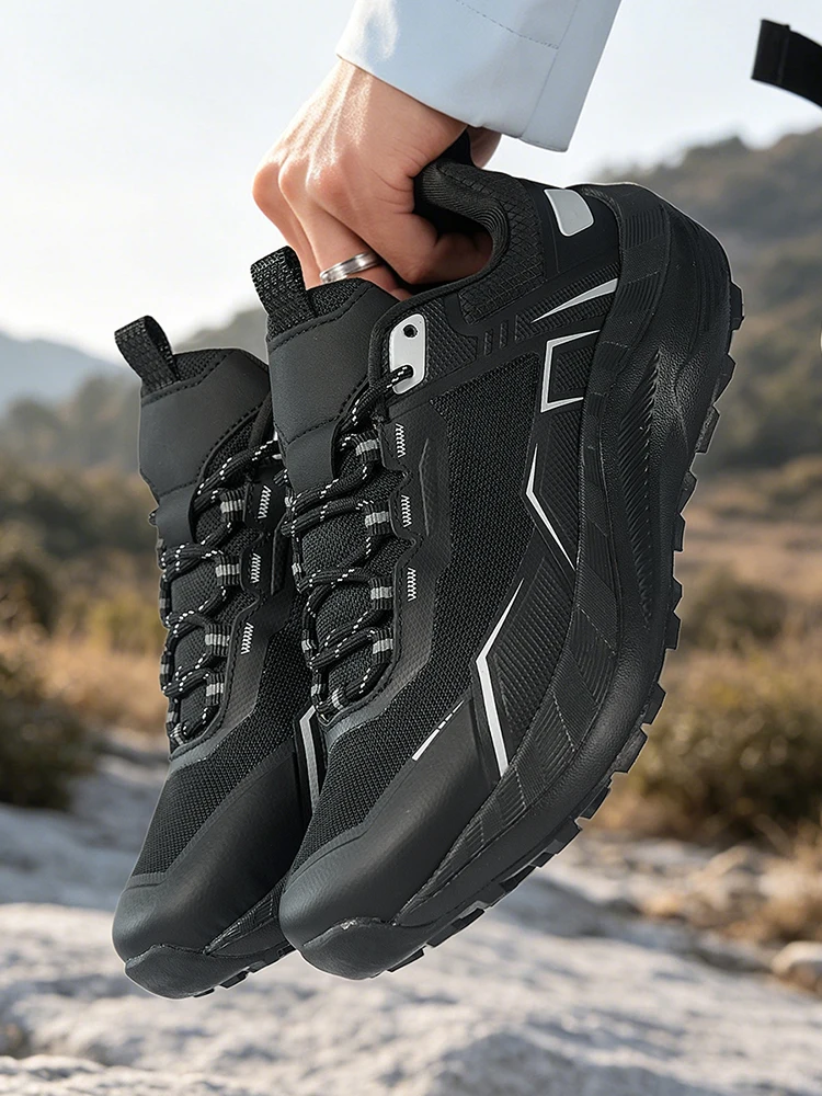 Men Sneakers Trail Running Shoes Breathable Mesh Chunky Sole Lace Up Outdoor Athletic Footwear Casual Walking Shoes