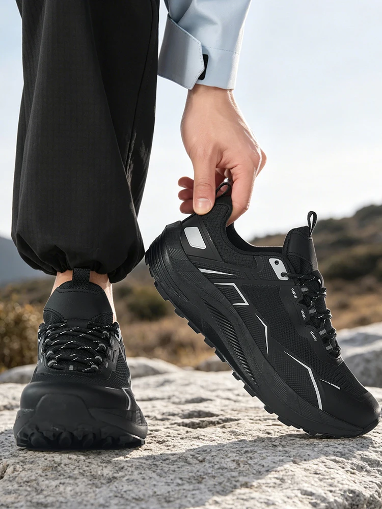 Men Sneakers Trail Running Shoes Breathable Mesh Chunky Sole Lace Up Outdoor Athletic Footwear Casual Walking Shoes