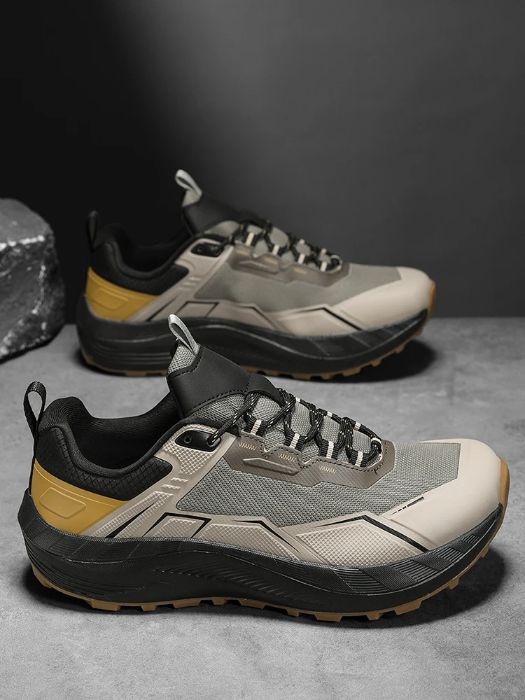 Men Sneakers Trail Running Shoes Breathable Mesh Chunky Sole Lace Up Outdoor Athletic Footwear Casual Walking Shoes