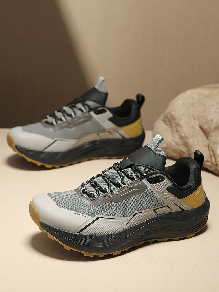 Men Sneakers Trail Running Shoes Breathable Mesh Chunky Sole Lace Up Outdoor Athletic Footwear Casual Walking Shoes