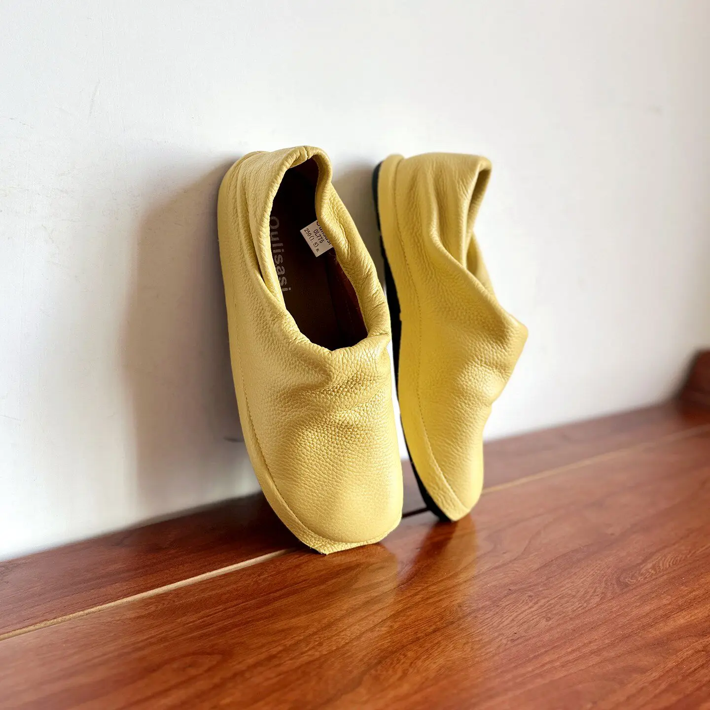 Careaymade-Simple Artistic Handmade Wider Toe Genuine Leather Women's Shoes,Cowhide Low Heel Round Toe Comfortable Single Shoes