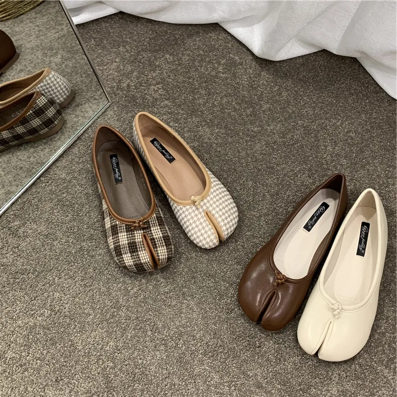 Bailamos Women Flats Tabi Ninja Shoes Woman Microfiber Leather Comfy Flats Split Toe Slippers Soft Bottom Loafers Solid Brief La