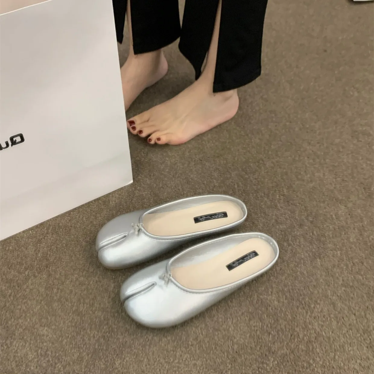 Bailamos Women Flats Tabi Ninja Shoes Woman Microfiber Leather Comfy Flats Split Toe Slippers Soft Bottom Loafers Solid Brief La