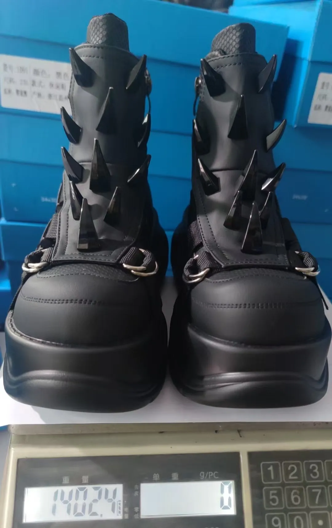 2025 New Women Genuine Leather Punk Muffin Platform Sports Retro Rivet Heavy Metal Short Boots