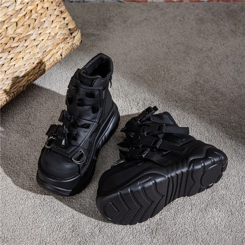 2025 New Women Genuine Leather Punk Muffin Platform Sports Retro Rivet Heavy Metal Short Boots
