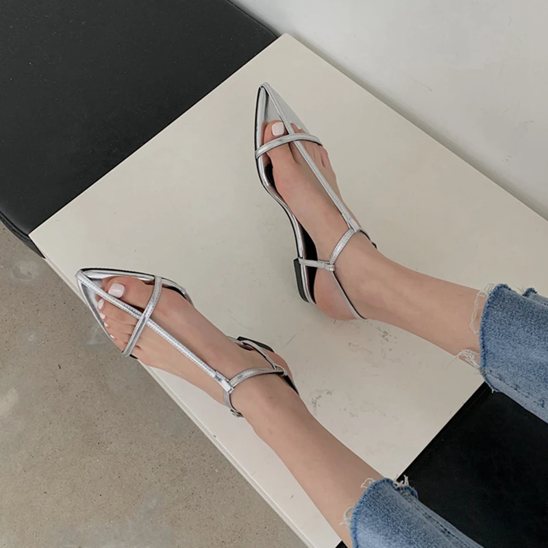 SUOJIALUN 2025 New Brand Women Sandal Fashion Narrow Band Flat Heel Ladies Gladiator Shoes Pointed Toe Ankle Buckle Zapatos Muje