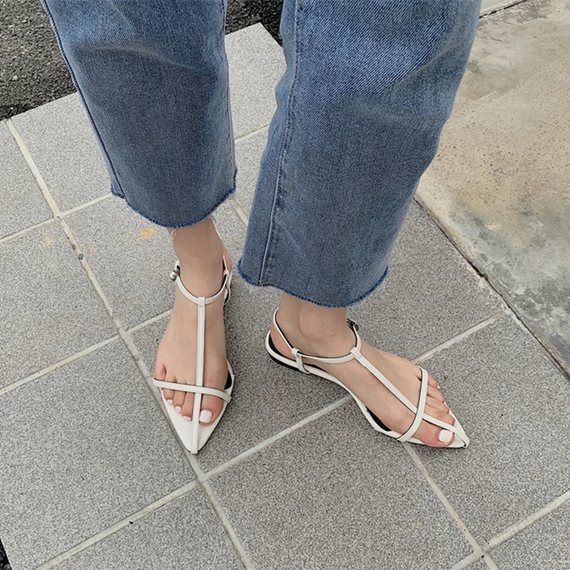 SUOJIALUN 2025 New Brand Women Sandal Fashion Narrow Band Flat Heel Ladies Gladiator Shoes Pointed Toe Ankle Buckle Zapatos Muje