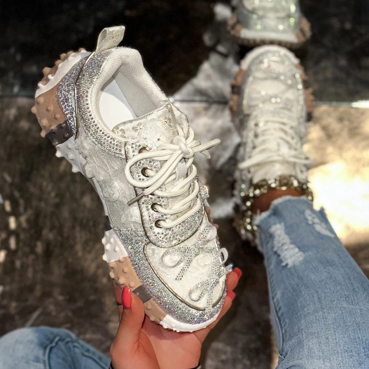 Women's Fluorescence Luxury Sneakers Thick Bottom Comfortable Ladies Outdoors Casual Walking Trainers Couple Vulcanized Shoes