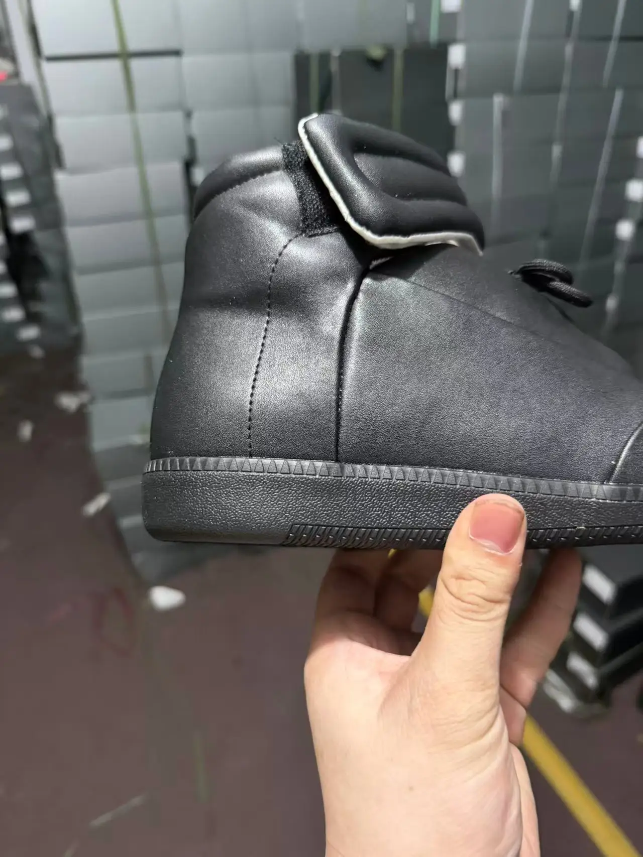 2026 Classic Versatile Leather Men's Youth Flat Casual Sports Retro New German Training Sneakers Luxury Shoes
