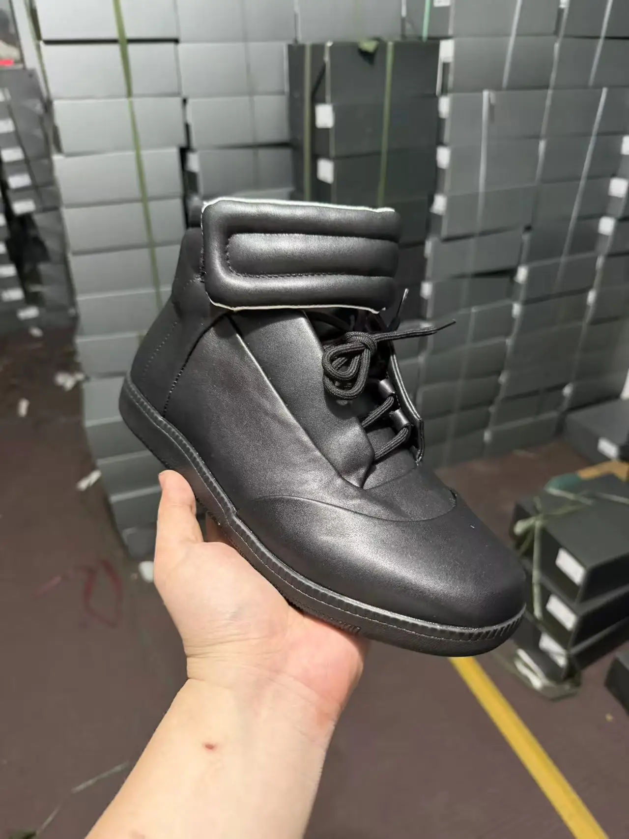 2026 Classic Versatile Leather Men's Youth Flat Casual Sports Retro New German Training Sneakers Luxury Shoes