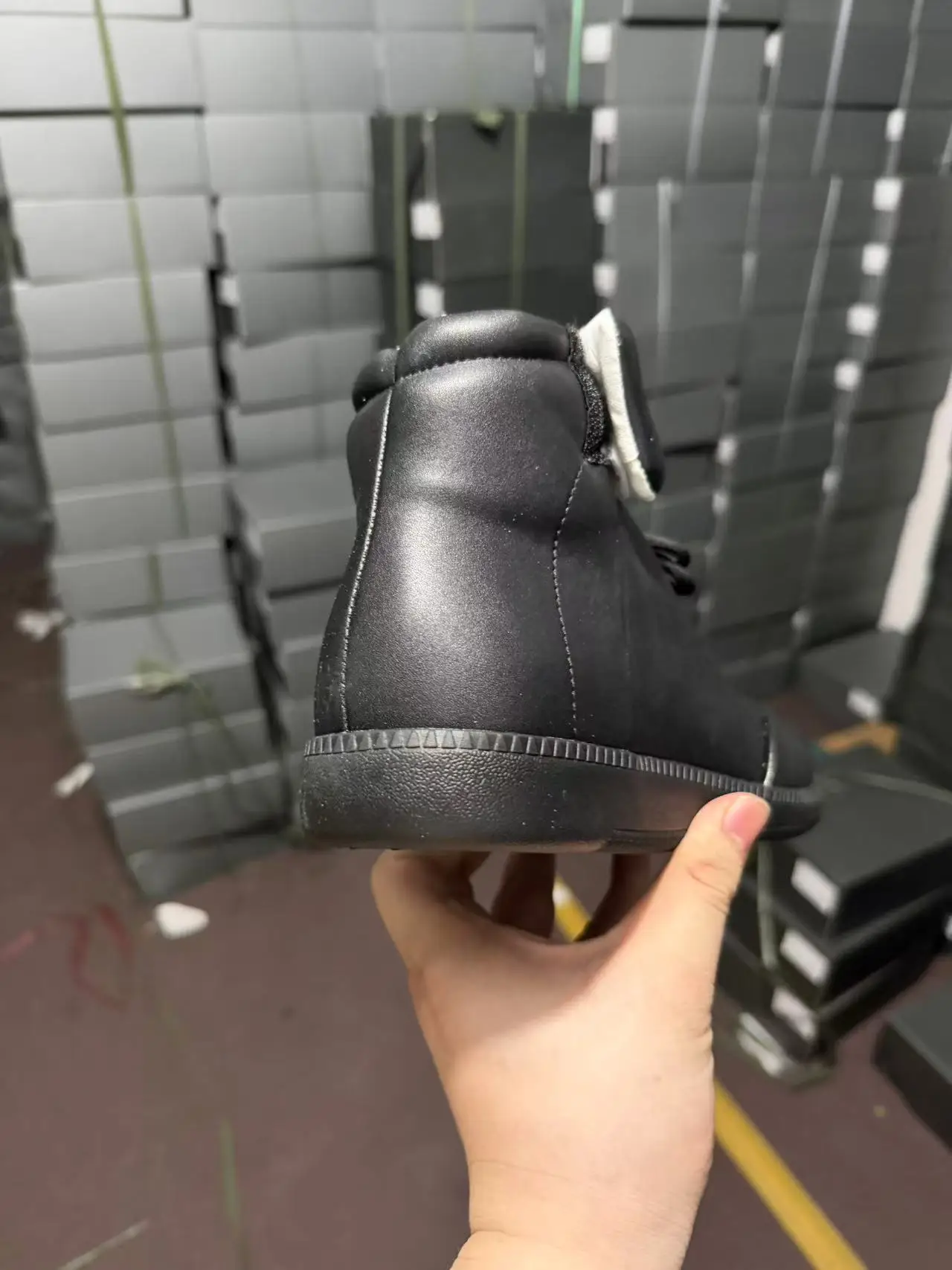 2026 Classic Versatile Leather Men's Youth Flat Casual Sports Retro New German Training Sneakers Luxury Shoes