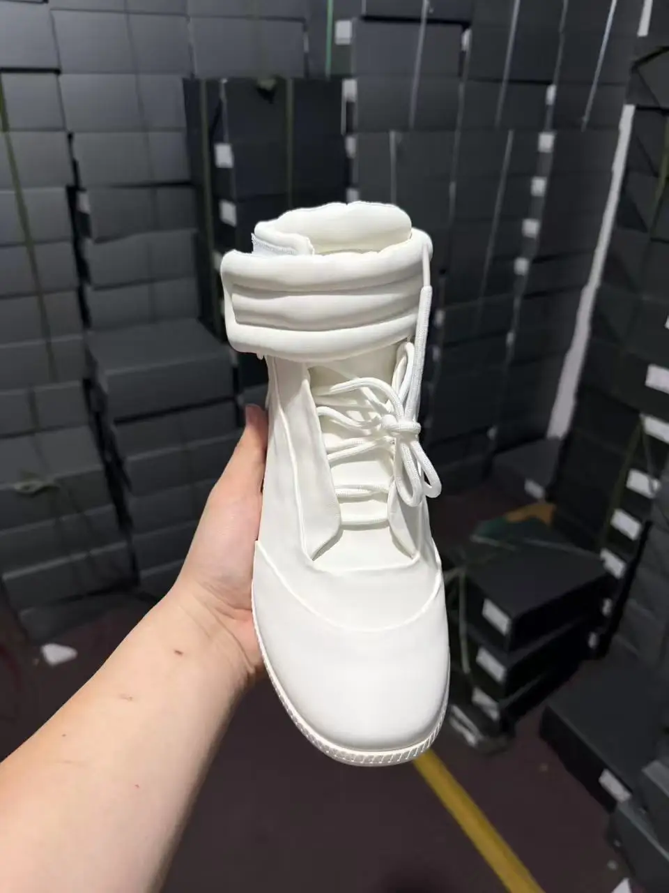 2026 Classic Versatile Leather Men's Youth Flat Casual Sports Retro New German Training Sneakers Luxury Shoes