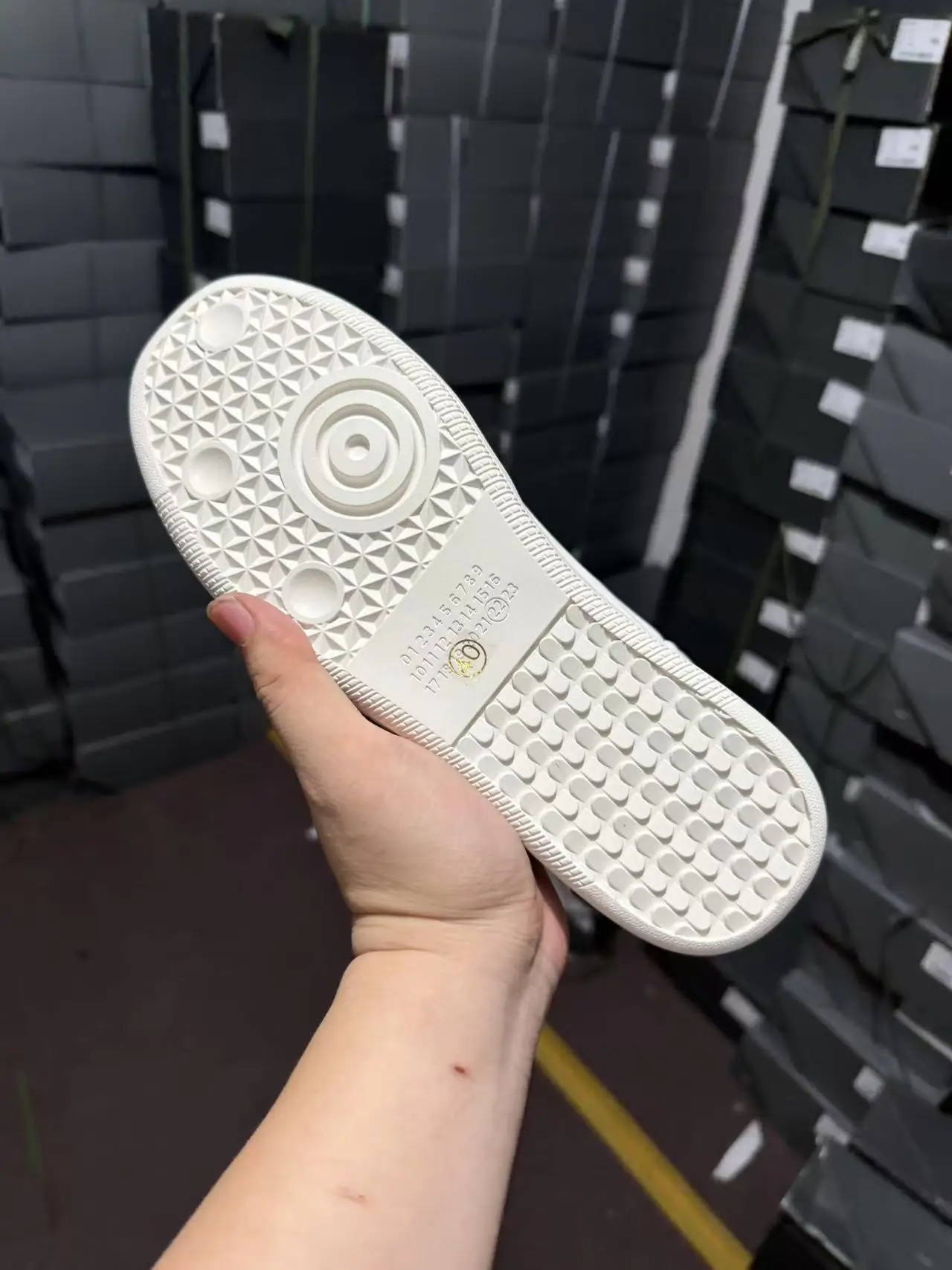 2026 Classic Versatile Leather Men's Youth Flat Casual Sports Retro New German Training Sneakers Luxury Shoes