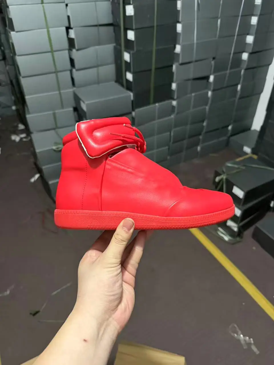 2026 Classic Versatile Leather Men's Youth Flat Casual Sports Retro New German Training Sneakers Luxury Shoes