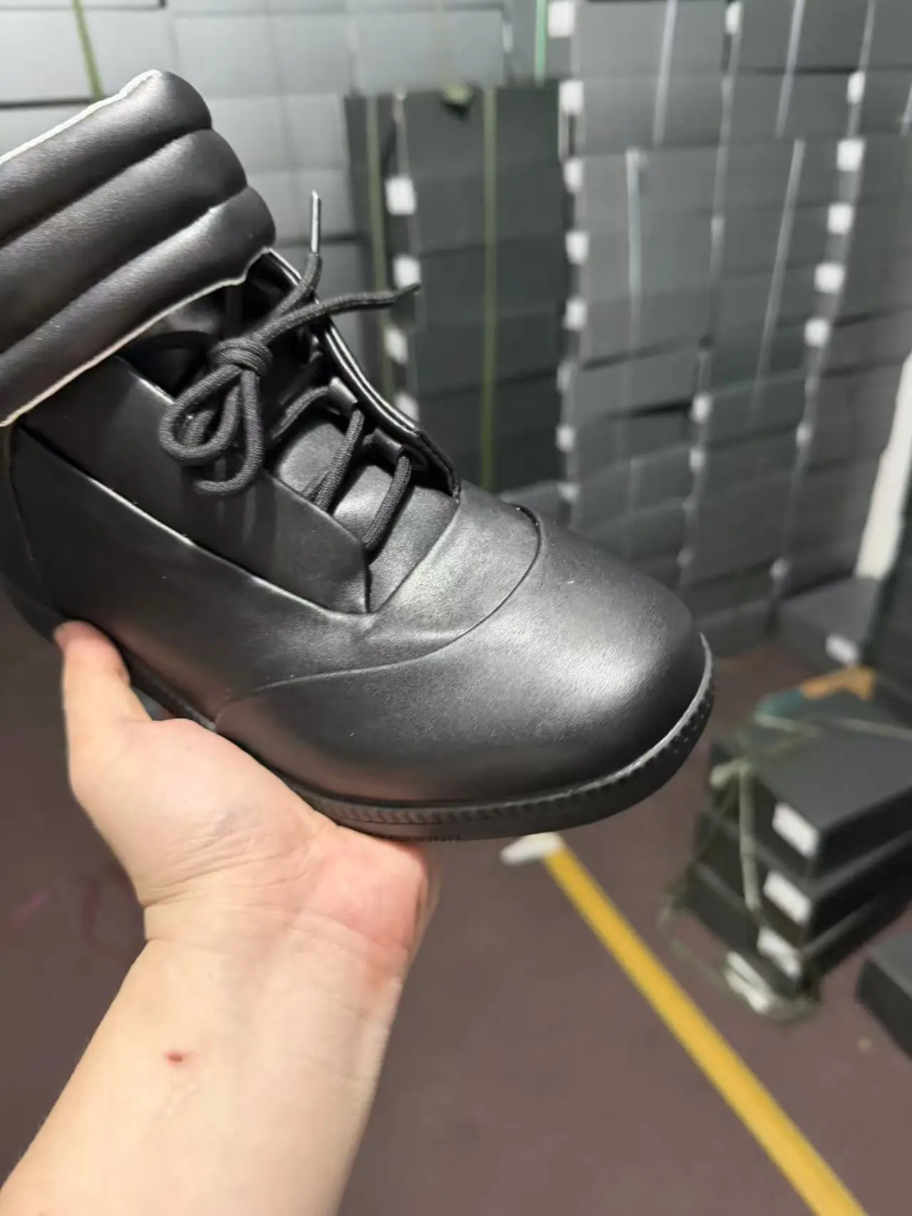 2026 Classic Versatile Leather Men's Youth Flat Casual Sports Retro New German Training Sneakers Luxury Shoes