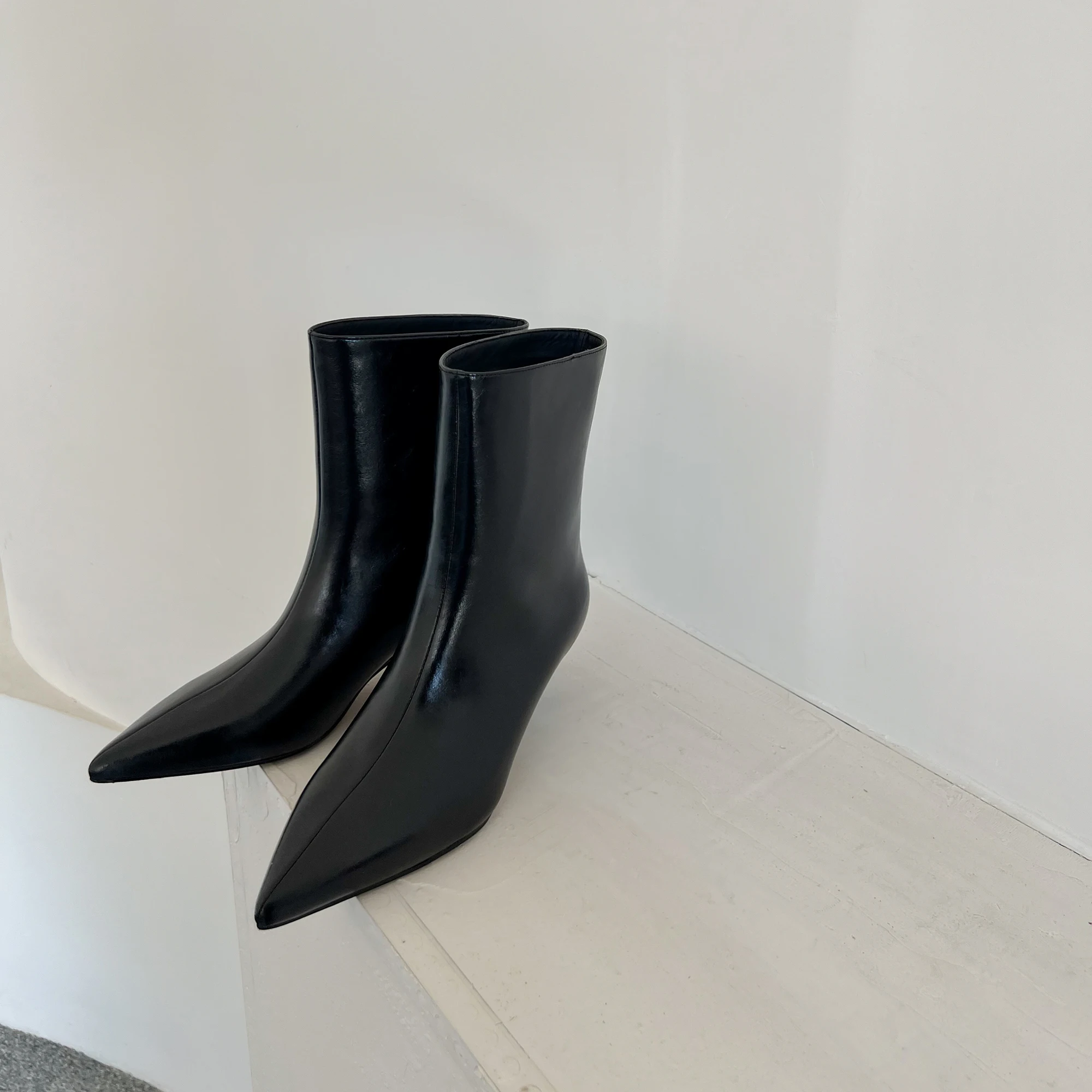 QUTAA Fashion Women Ankle Boots Winter Genuine Leather Autumn Shoes Kitten High Heels Pointed Toe Dress Lady Short Boots 34-43