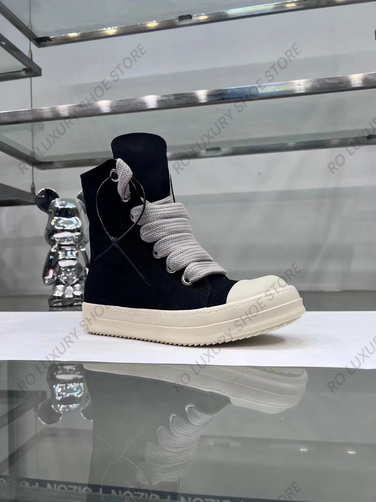 Classic Canvas High Top Men Shoe Designer Follow Engaging Trainer Jumbo Lace-up Luxury Ankle Boot Black Platform Women Sneaker