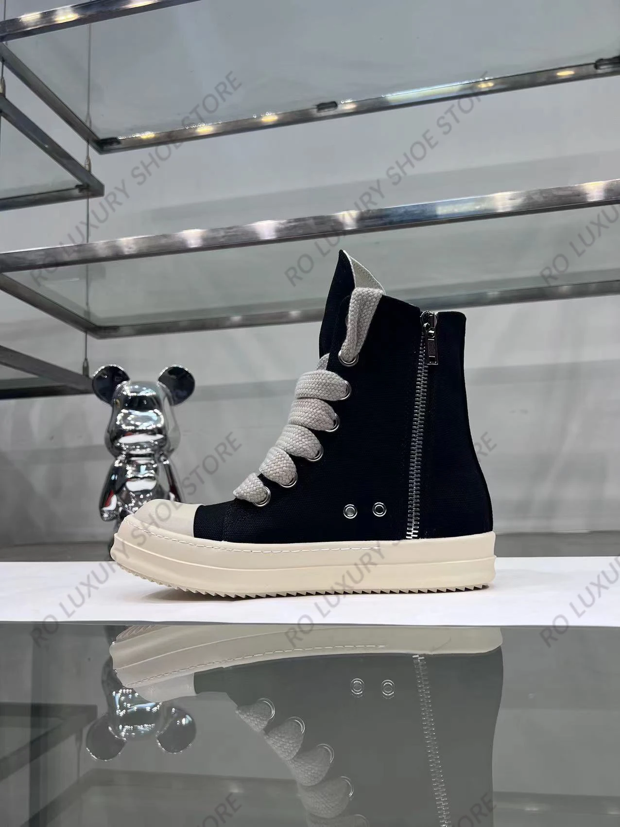 Classic Canvas High Top Men Shoe Designer Follow Engaging Trainer Jumbo Lace-up Luxury Ankle Boot Black Platform Women Sneaker