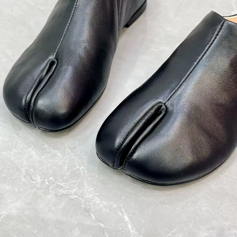 Careaymade-Handmade Genuine Leather Big Size Women's Slippers, Cowhide High-End Sense Niche Split Toe Flat Men's Slippers 35-45