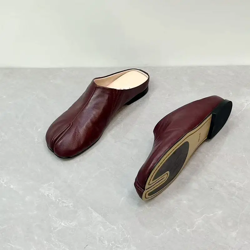 Careaymade-Handmade Genuine Leather Big Size Women's Slippers, Cowhide High-End Sense Niche Split Toe Flat Men's Slippers 35-45