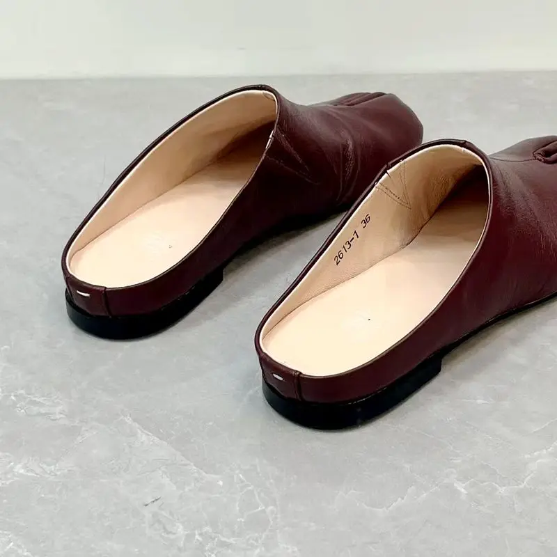 Careaymade-Handmade Genuine Leather Big Size Women's Slippers, Cowhide High-End Sense Niche Split Toe Flat Men's Slippers 35-45