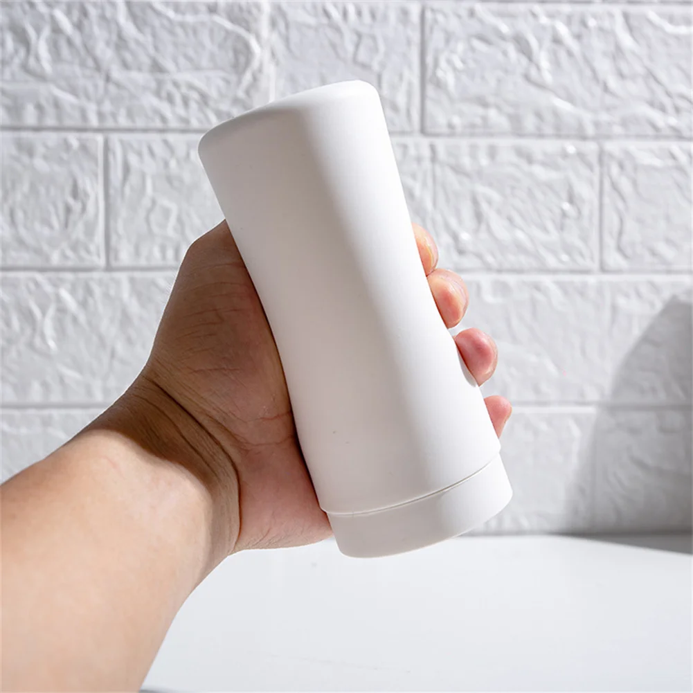 Divided Bottle Squeeze Type Soap Dispenser Hand Soap Bottle Essential Oil Lotion Dispensing Bottle Black White