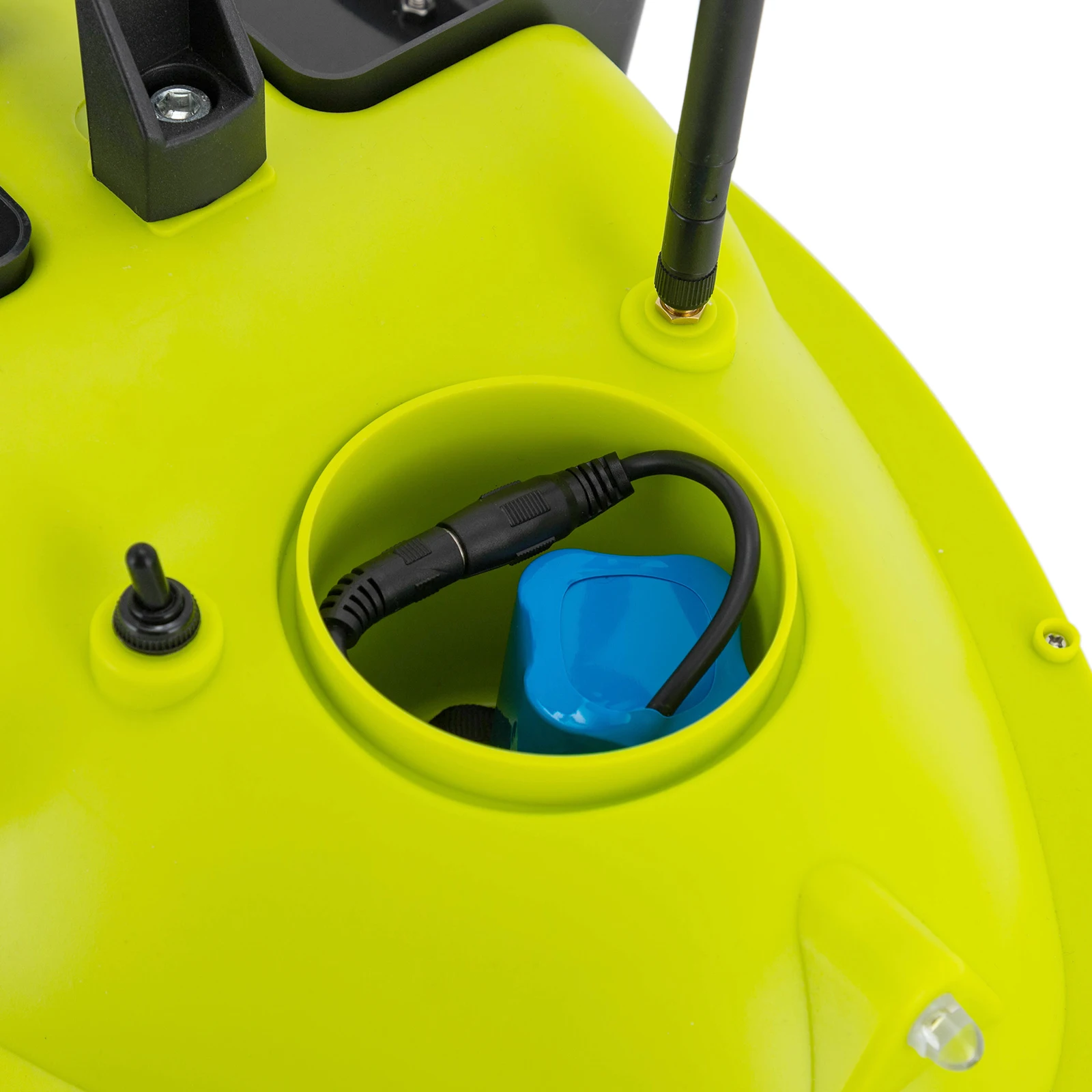 Portable Fishing Bait Boat with Remote Control GPS Signal 2 X 5200 mAh Li-ion Batteries Fishing Feed Boat