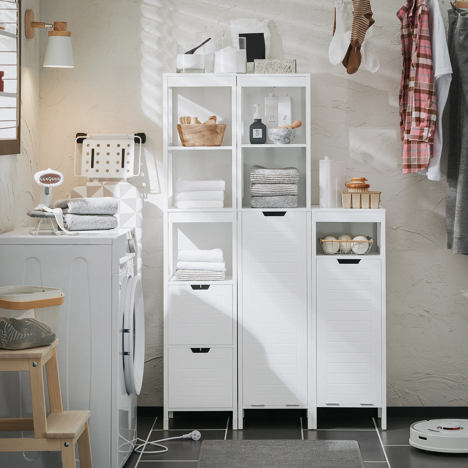 Sobuy Bzr123-W Tall Cabinet with Pull-Out Laundry Bag Bathroom Cabinet Bath Cabinet Narrow Laundry Cabinet Bathroom Shelf