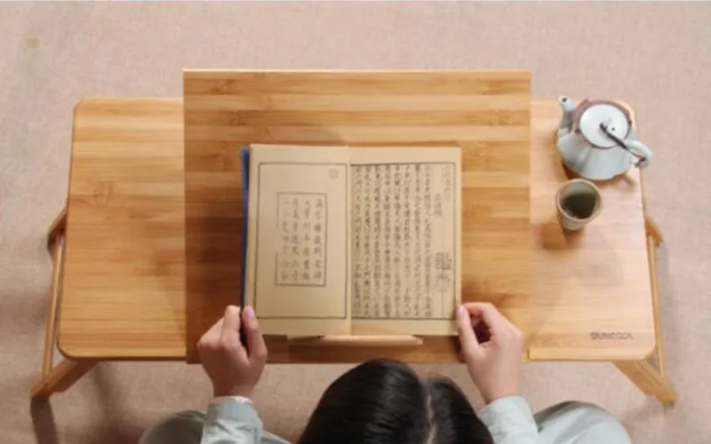 Home Folding Laptop Desk for Bed & Sofa Laptop Bed Tray Table Desk Portable Lap Desk for Study and Reading Bed Top Tray Table
