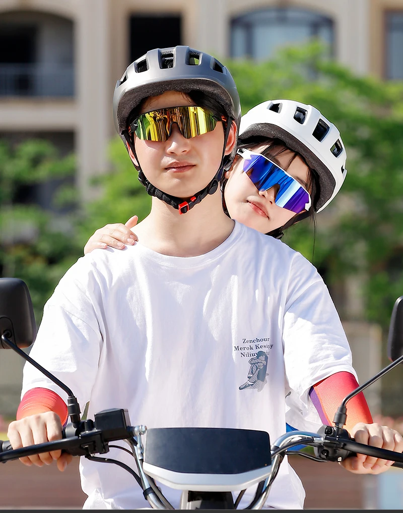 WEST BIKING Couple Bicycle Reflective Helmet Electric Scooter MTB Cruisers Bike Motorcycle Men Women CE Certified Cycling Helmet