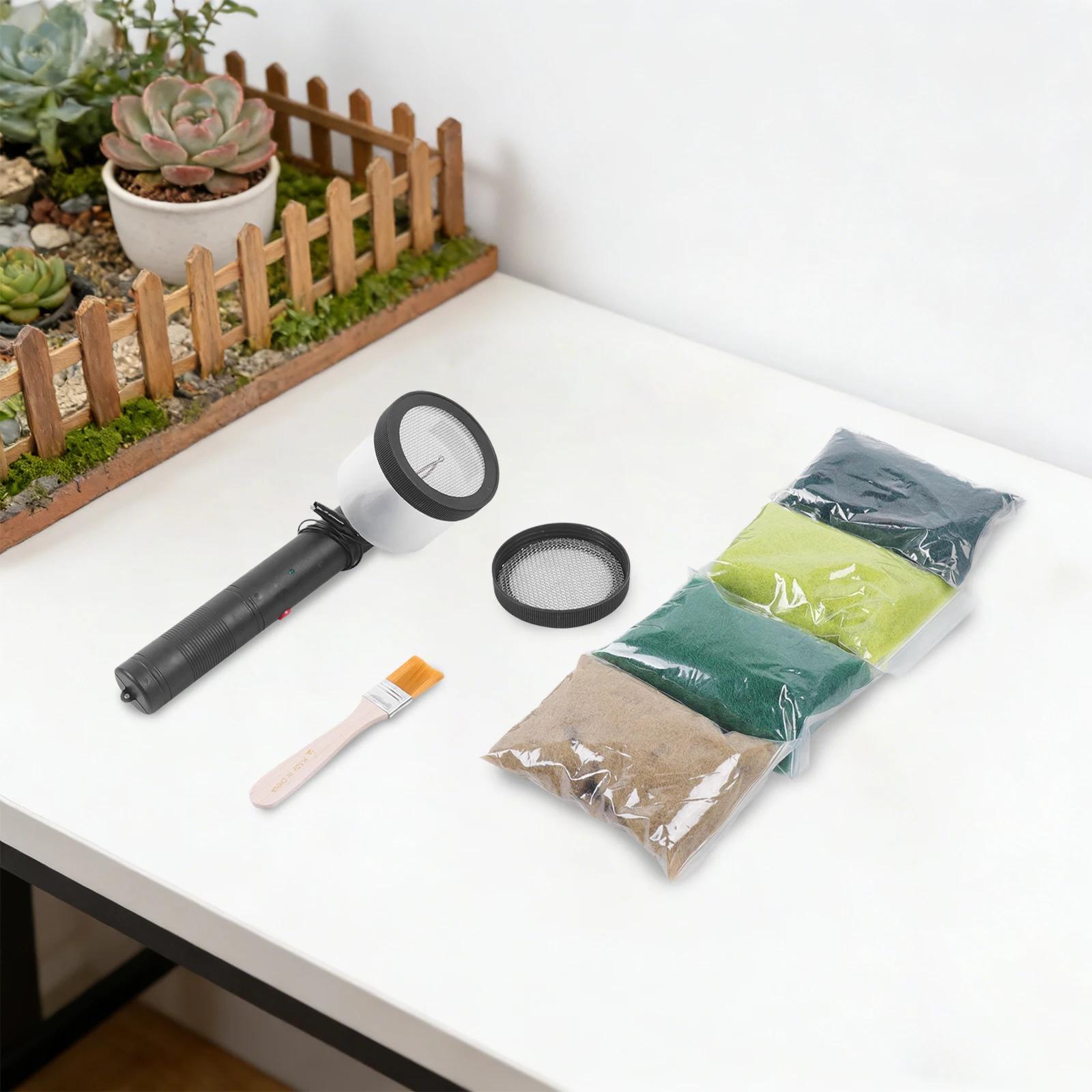 Mini Grass Flocking Applicator Electrostatic Garden Landscape Grinding Device with 20g Static Grass 2 Sieves And Adhesive Brush