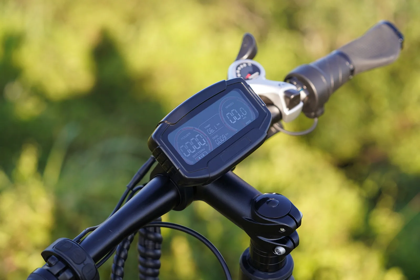 DYU King-750  Electric Bike  48V20Ah Battery 26*4 inch Fat Tire All-terrain Electric bicycle