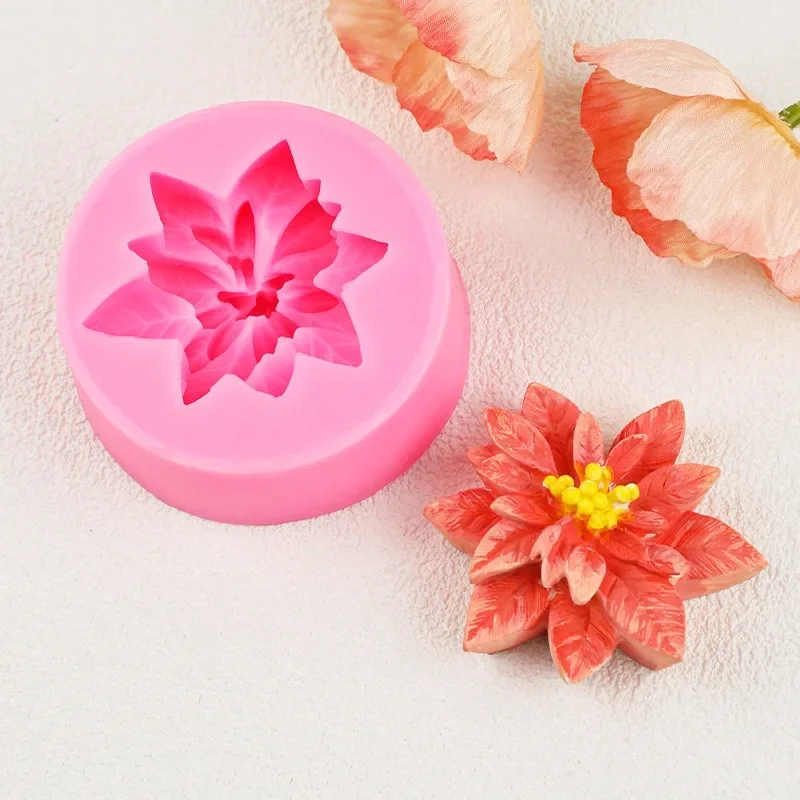 3D Holly Leaf Silicone Mold Cake Baking Christmas Decoration Chocolate Soap Red Fruit Flower Fondant Mould Kitchen Baking Tools