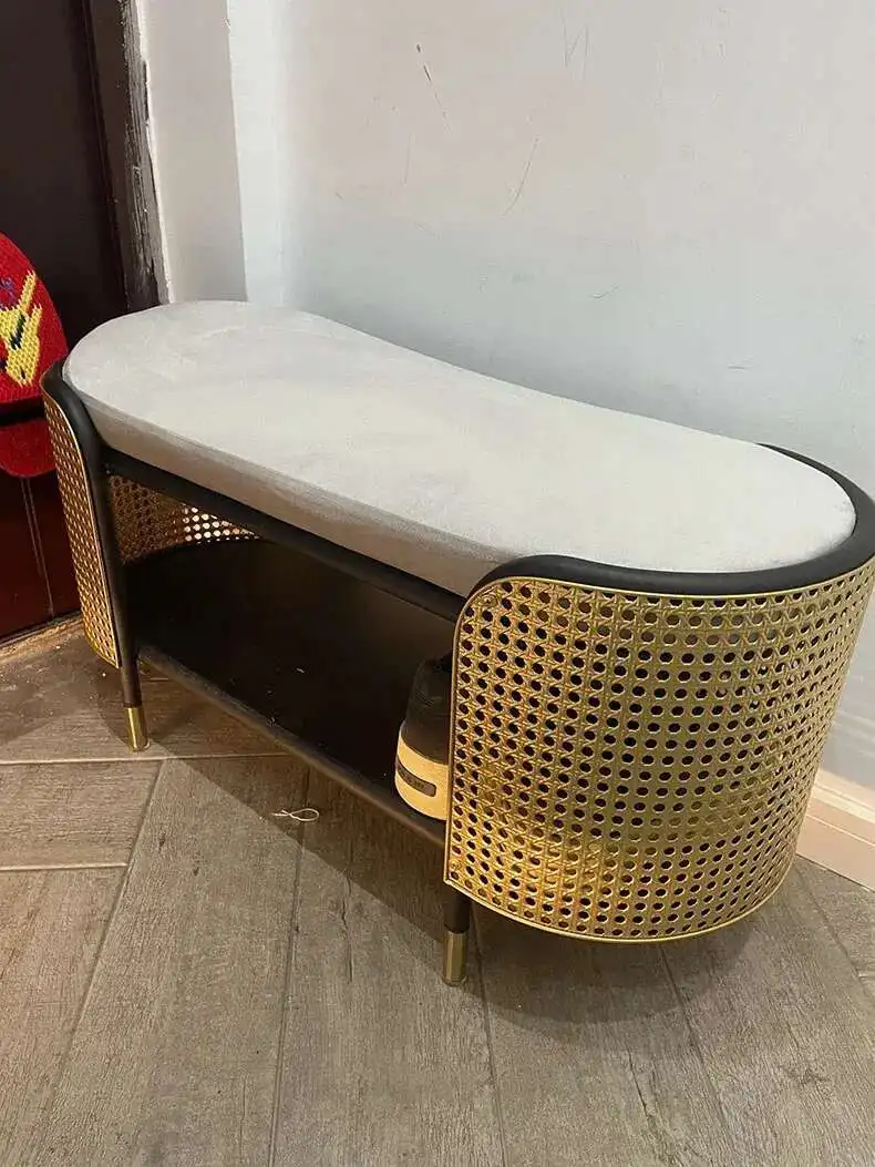 Modern Simple Ottoman for Entrance Hall Long Hollow with Cushion Stools Light Luxury Metal Household Hallway Ottoman for Hotel H