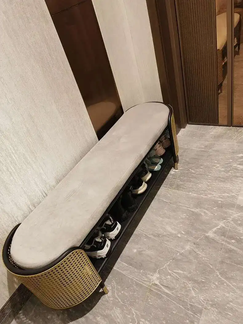 Modern Simple Ottoman for Entrance Hall Long Hollow with Cushion Stools Light Luxury Metal Household Hallway Ottoman for Hotel H