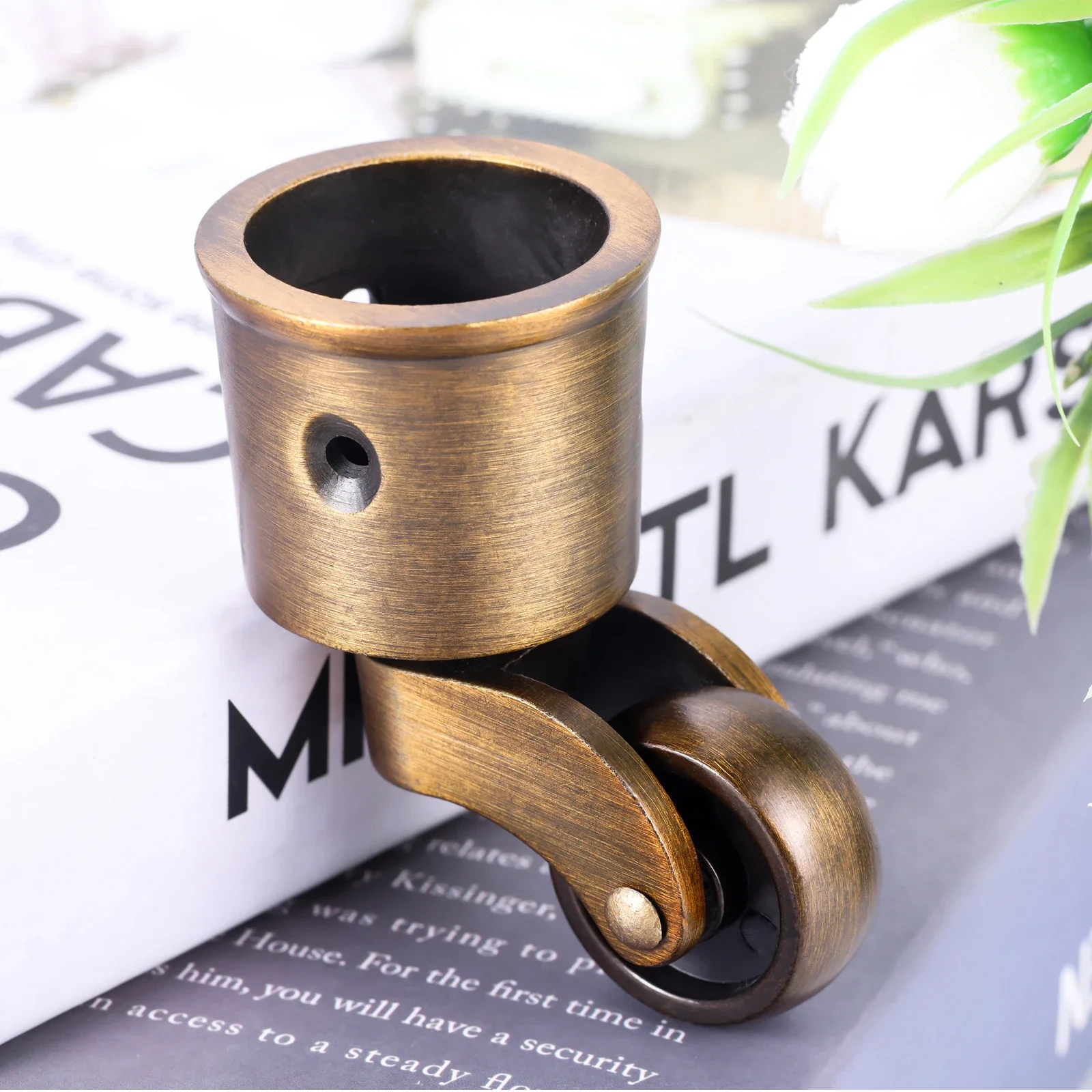 4pcs/set Retro Furniture Casters Antique Brass Swivel Wheels Zinc Alloy Reduce Noise Vintage Matte Brushed Surface 27mm Diameter
