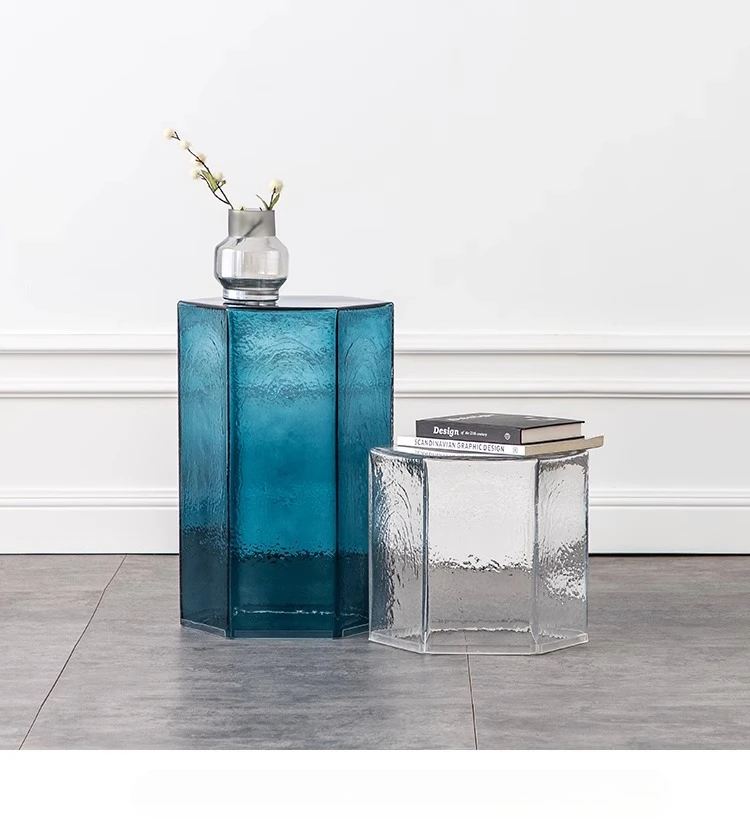 Nordic Light Luxury Glass Coffee Table Living Room Simple Modern Small Apartment Bedside Coffee Table Decoration Ornaments