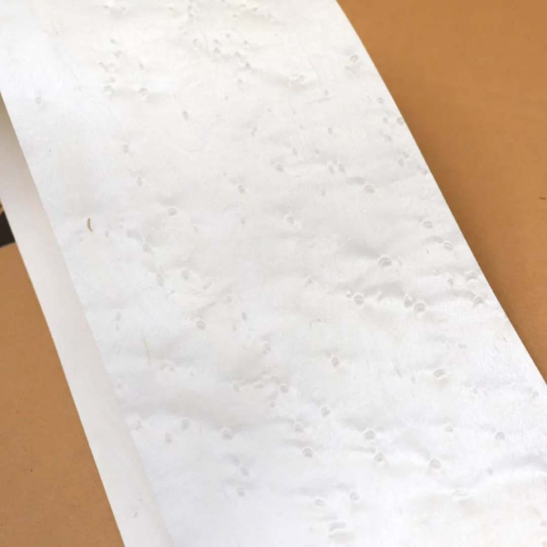 L:2.5meters Width:180mm T:0.25mm Natural Maple Bird's Eye Wood Veneer for DIY Furniture Home Speaker and Instrument