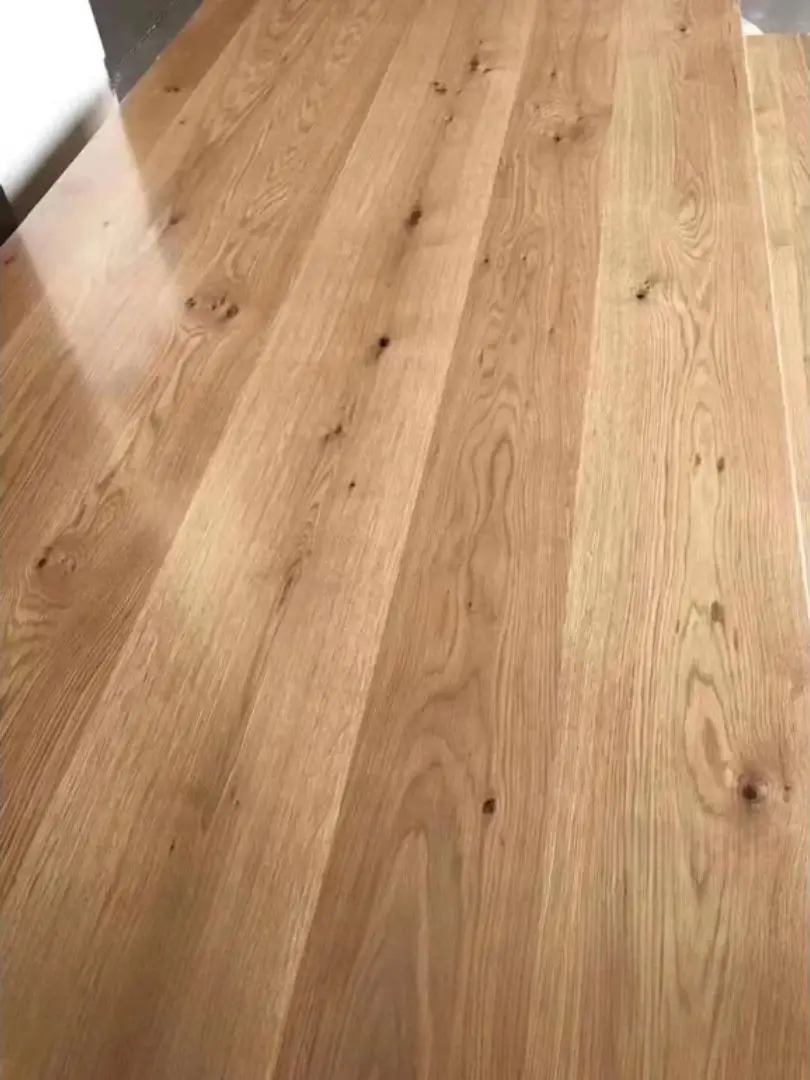0.5mm Thick Natural Knotted Oak Wood Veneer for Furniture Projects, Interior Decoration and Vintage Style Renovation Work