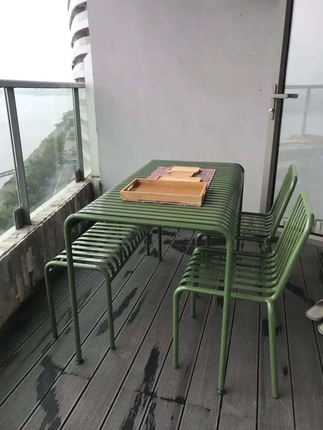 Modern Simple Courtyard Outdoor Tables and Chairs Milk Tea Shop Cafe Wrought Iron Color Outdoor Tables and Leisure Beach Chairs