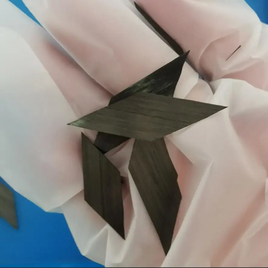 Flake Forged Carbon Diamond Shaped Carbon Fiber Short Cut 42mm Size Carbon Fiber Forged Grain Raw Material