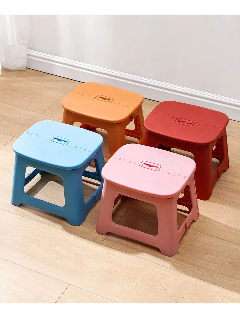 1 Piece of Foldable Chair Stool, Thickened and Portable, Lightweight Plastic Stool Suitable for Home Bathrooms and Outdoor Use