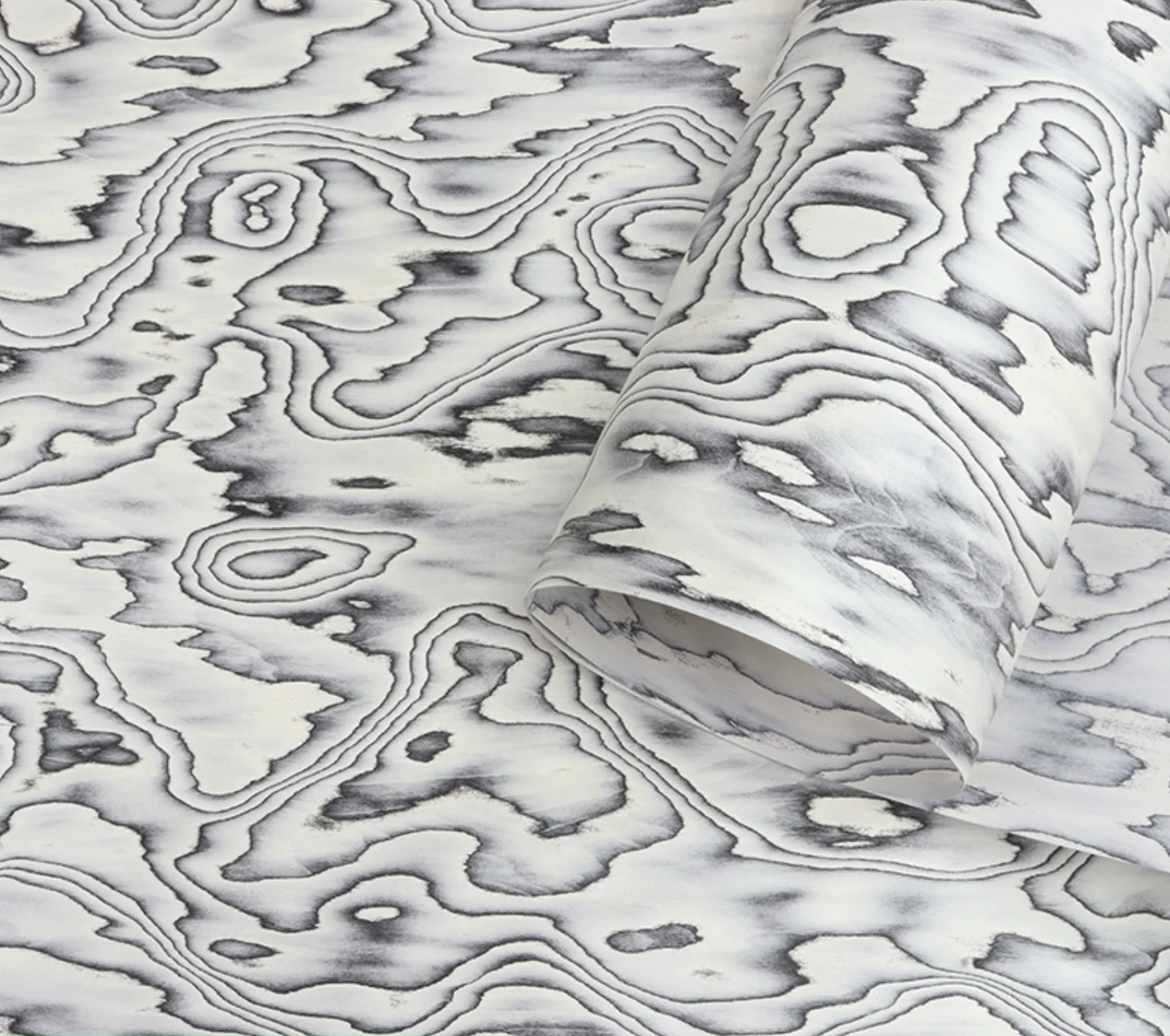 L:2.5meters Width:580mm T:0.5mm Designer black and white cloud patterned wood veneer Modern home veneer decoration