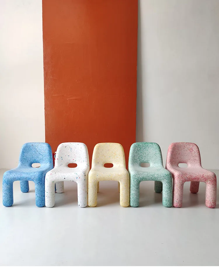 Nordic Furniture Design Table Chairs PE Mobile Chair Home Plastic Study Small Desk Stool Portable Backrest Stools Customized