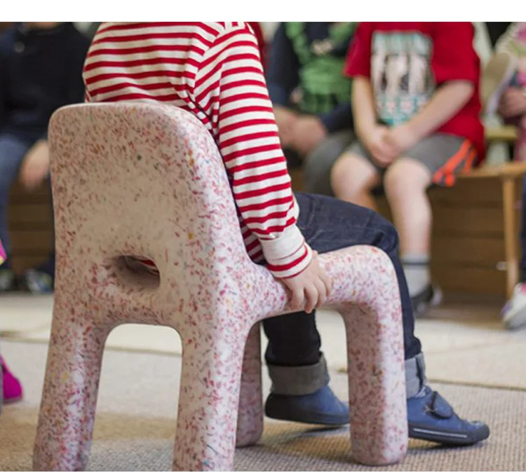 Nordic Furniture Design Table Chairs PE Mobile Chair Home Plastic Study Small Desk Stool Portable Backrest Stools Customized
