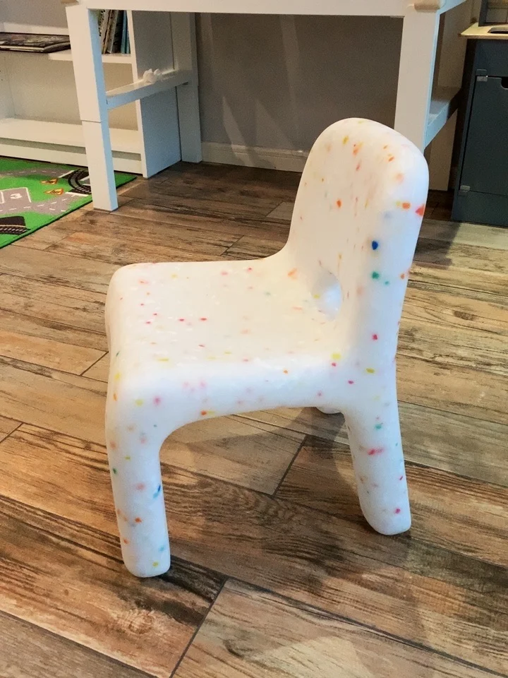 Nordic Furniture Design Table Chairs PE Mobile Chair Home Plastic Study Small Desk Stool Portable Backrest Stools Customized