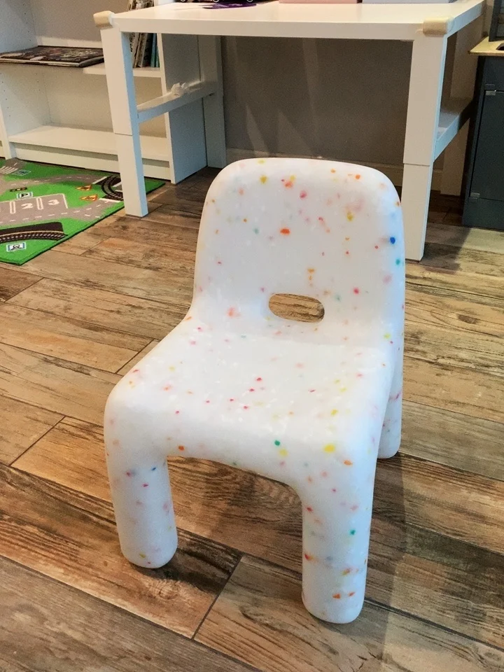 Nordic Furniture Design Table Chairs PE Mobile Chair Home Plastic Study Small Desk Stool Portable Backrest Stools Customized