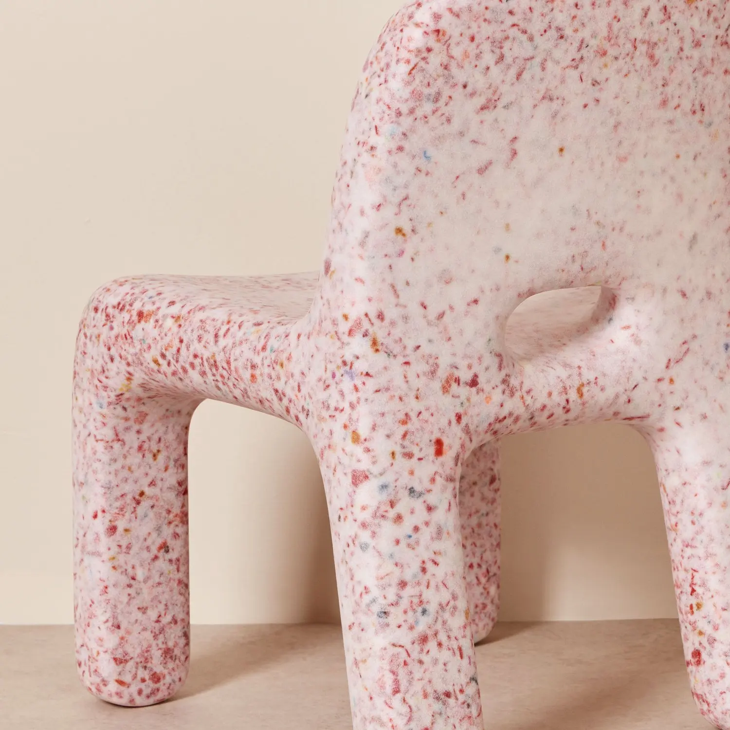 Nordic Furniture Design Table Chairs PE Mobile Chair Home Plastic Study Small Desk Stool Portable Backrest Stools Customized