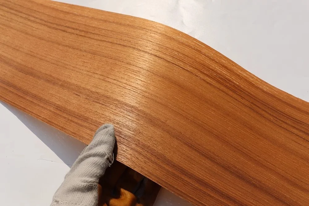 Natural Teak Wood Veneer Furniture Decoration Wooden Door Veneer 14x250cm T0.2mm
